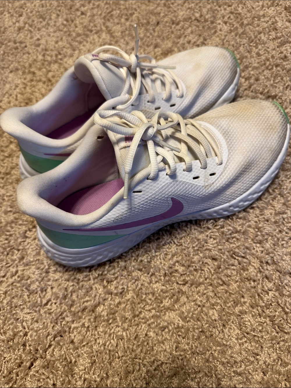 Women's White Athletic Sneakers with Pink & Mint Accents Sz 9.5